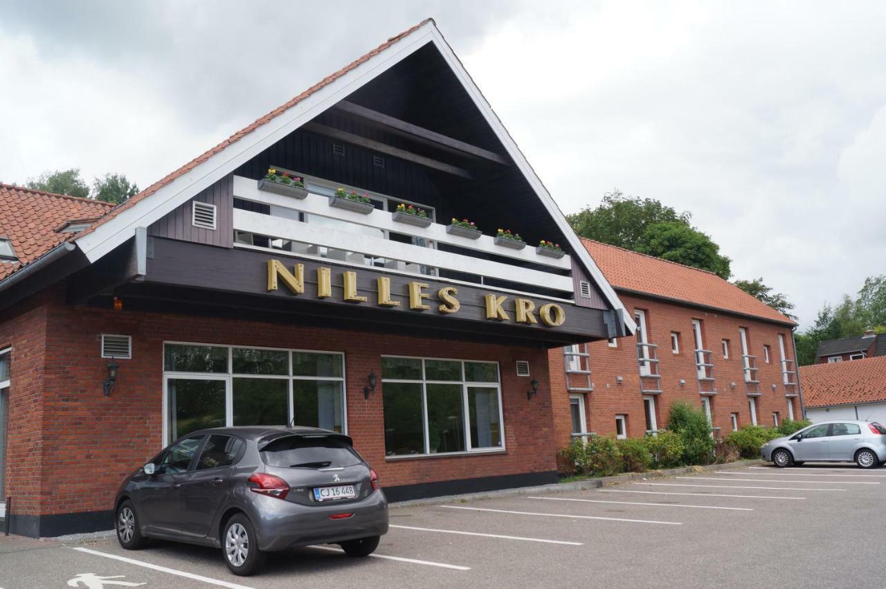 Nilles Kro Hotel Sabro Ngoại thất bức ảnh